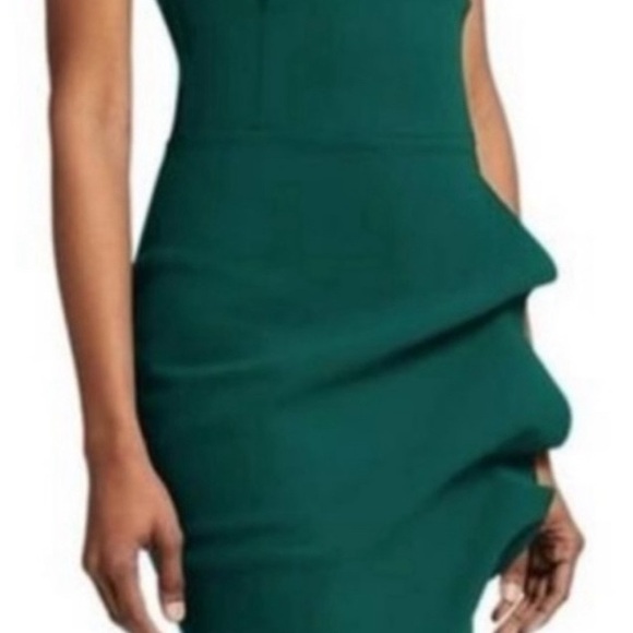 Chaira Boni Melania Off Shoulder Mini Midi
Dress Dark Green Emerald - Picture 4 of 7